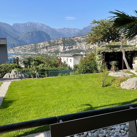 Апартаменти Ospitalita In Zona Panoramica Torbole Sul Garda Екстер'єр фото